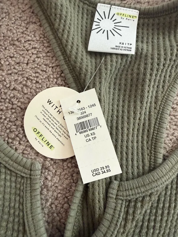 OFFLINE by Aerie Tank Top Cropped - Image 3