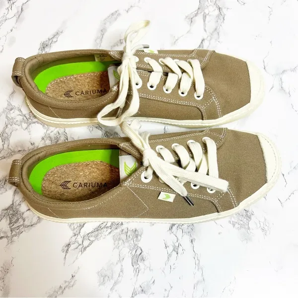 Cariuma‎ OCA low-top canvas sneakers Sz 8.5 - Image 6
