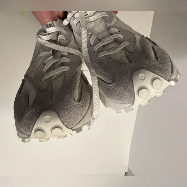 New Balance 327 Suede Trimmed Sneaker Women's Size 9.0 - Image 6