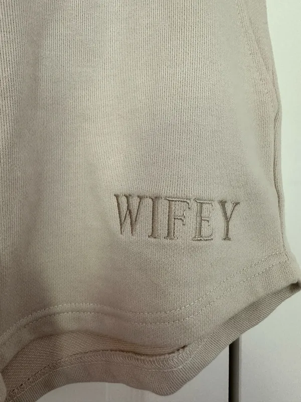 Six Stories Wifey Shorts - Image 5