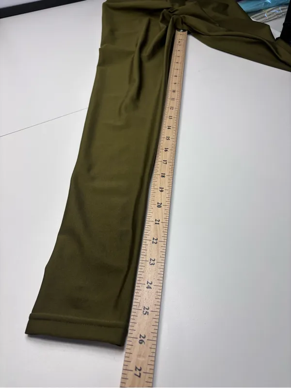 Obsession Scrunch Butt Shapewear Leggings Olive Green High Waisted Size M EUC - Image 6