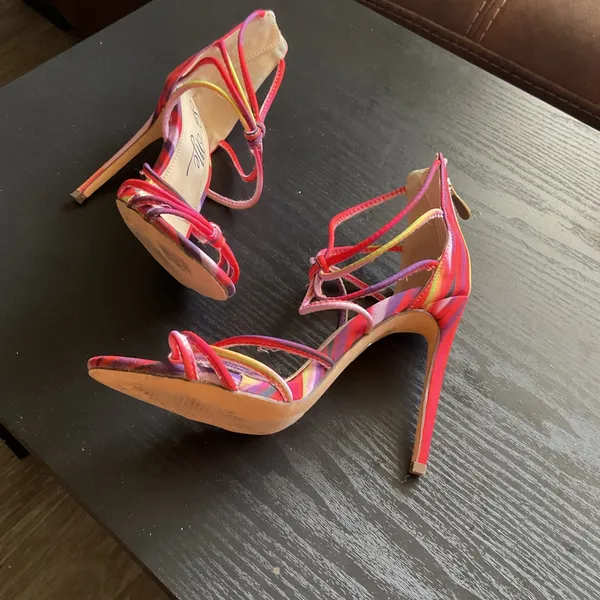 So Me Multicolor Strappy Heels Red Size 8 - Image 5
