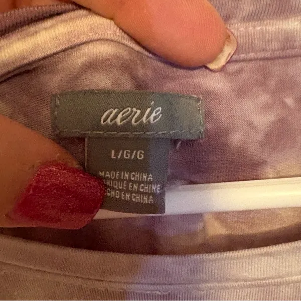 Aerie Purple T-shirt. Excellent condition. Size Large. - Image 2