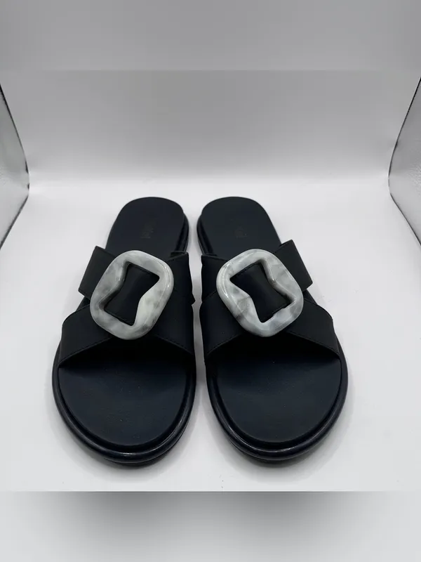OluKai La'i Slide Sandal lava rock size 8 flip flop black sandal women’s - Image 3