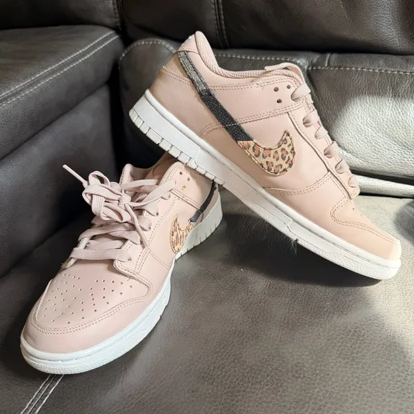 Nike Dunk SE Low Primal Pink Sneakers Animal Print Metallic Swoosh DD7099-200 - Image 2