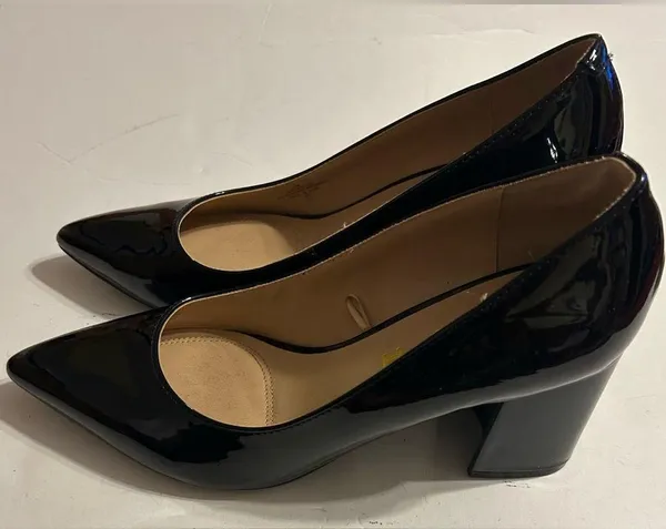 Unisa Black Patent heels size 9 - Image 4