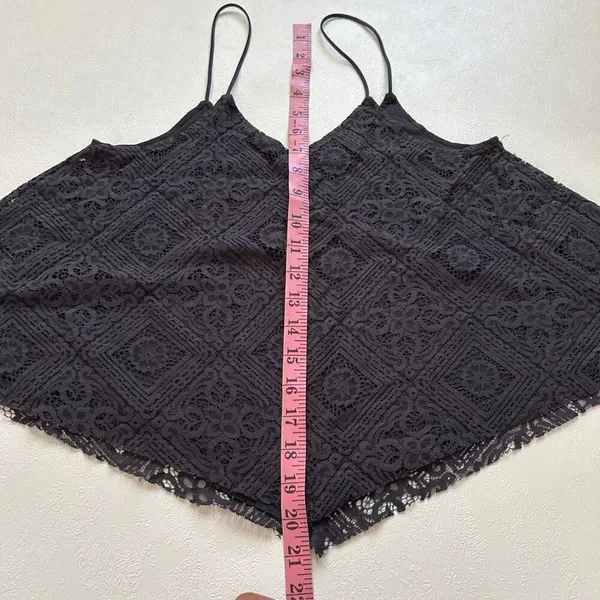 American Eagle Black Lace Handkerchief Cami Top Size S Boho - Image 5