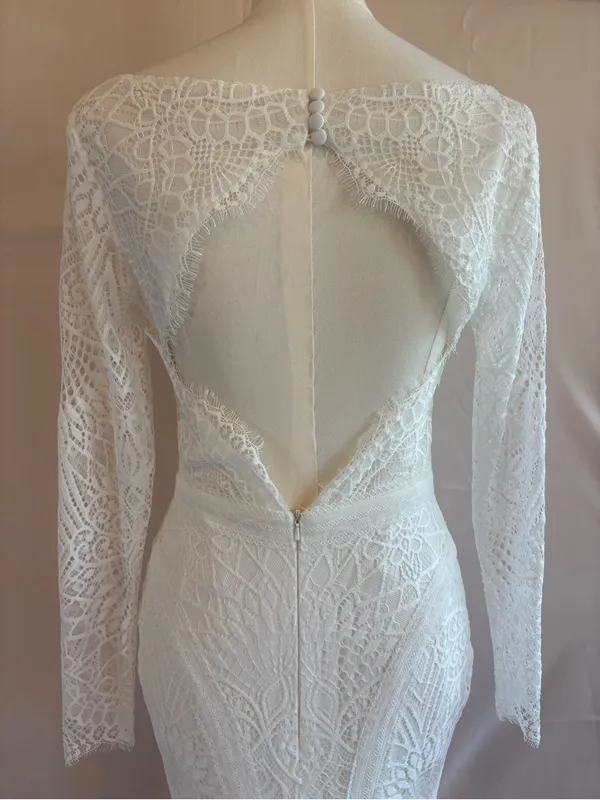 Ivory Long-Sleeve Lace Mermaid Wedding Gown - Image 3
