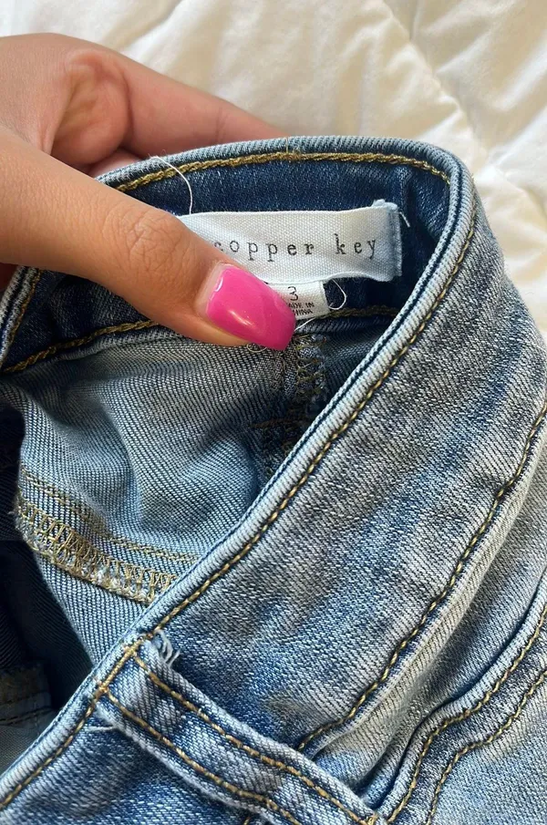 jean Shorts - Image 3