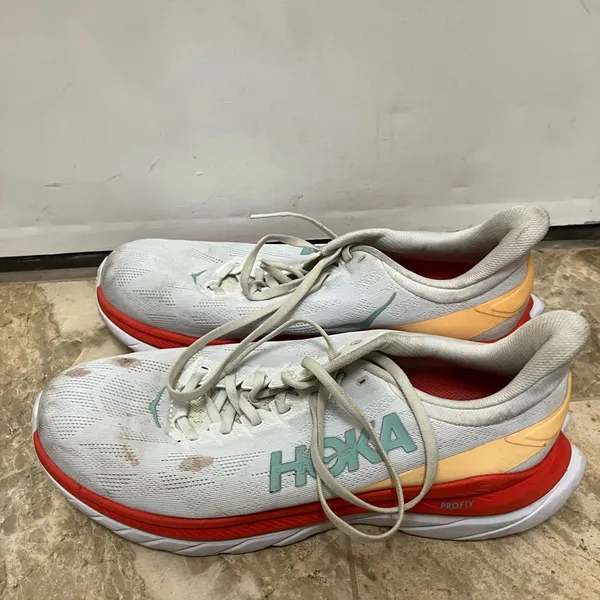 Hoka Mach 4 running shoes - Image 3
