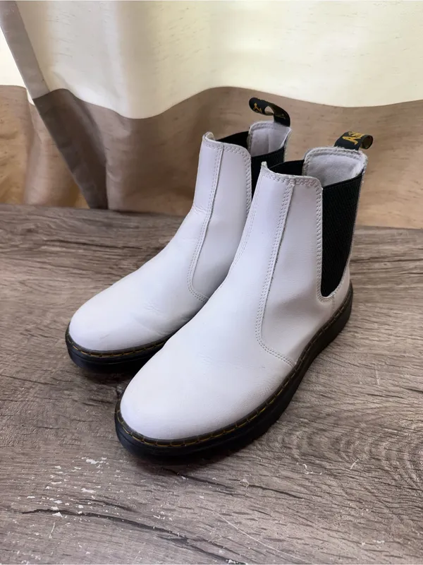 Dr. Martens 2976 Chelsea White Smooth Leather‎ Pull-On Ankle Boots size 7 - Image 9