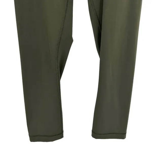 Lululemon Wunder Under Crop (Hi-Rise) Full-On Luxtreme 21"‎ in Dark Olive Size 4 - Image 3