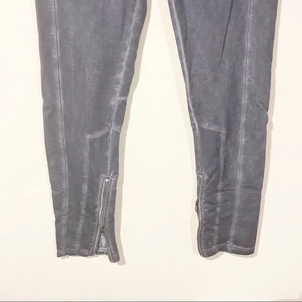 Free‎ People Size Small Grey Exposed Stitch Pull On Zip Ankle Pants - Image 2