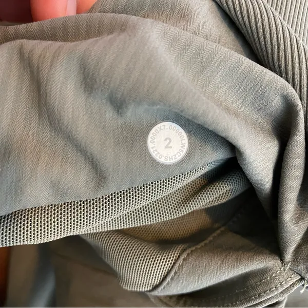 Lululemon Beyond the Studio Jogger Grey Sage size 2‎ Athleisure on the go Gorp - Image 6