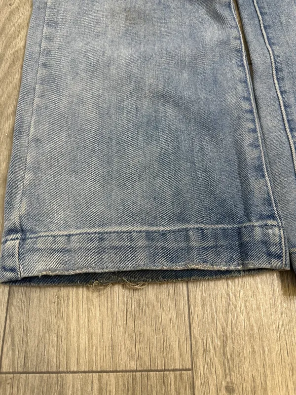 Delia*s Light Wash Jeans Small Relaxed Fit Y2K Denim - Image 7