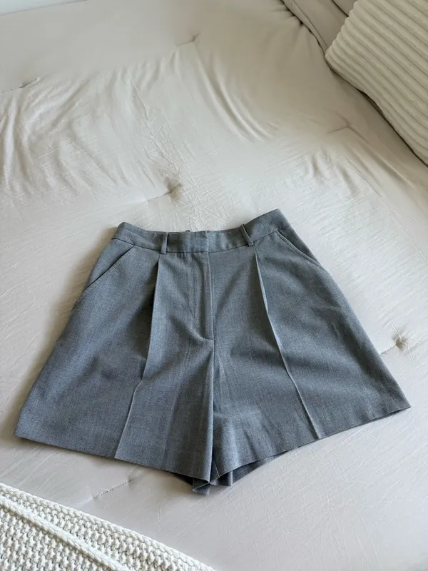 Zara grey trouser pleated shorts XS - Image 6