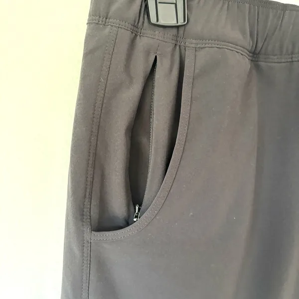 Patagonia Women's Fleetwith Skort Black Active Wear Athleisure Outdoor Skirt - Image 3