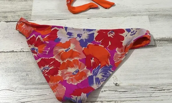 L Space Super Bloom Bikini Size Large - Image 5