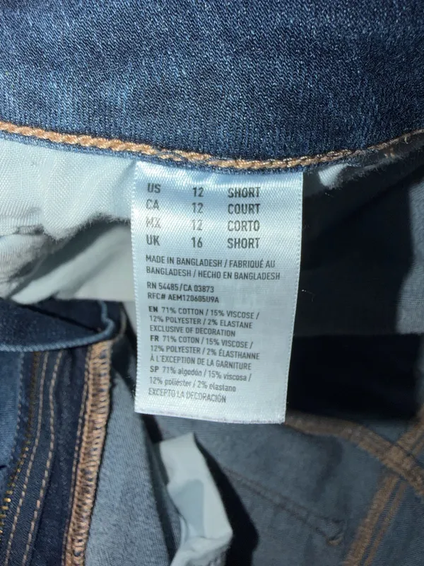American Eagle Jeans Skinny Stretch straight leg size 12 short - Image 5