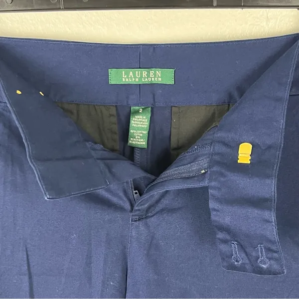 LAUREN RALPH LAUREN Navy Gold Buttons Pockets Bermuda Shorts 2 Preppy Modest - Image 3