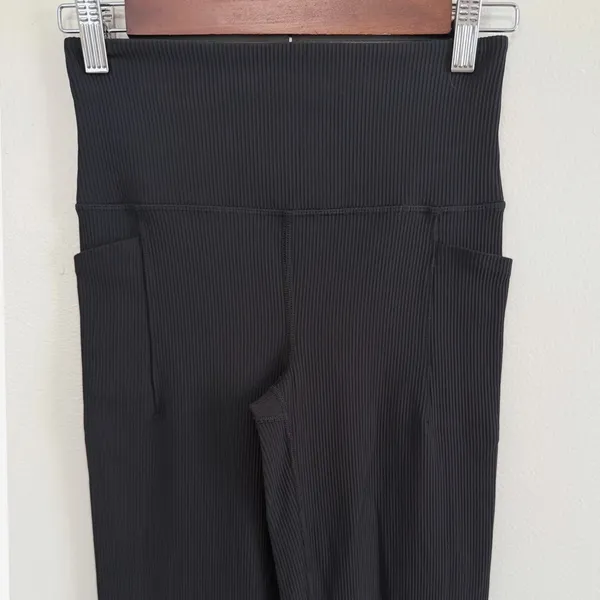 Athleta Salutation Stash Ribbed Flare Size Small‎ Tall Black High Rise Pockets - Image 4