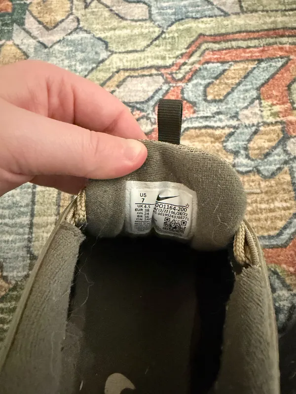 Nike olive green air max - Image 4