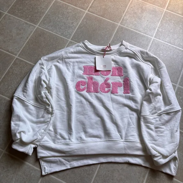 White and Pink 'Mon Chéri' Sweatshirt - Image 8