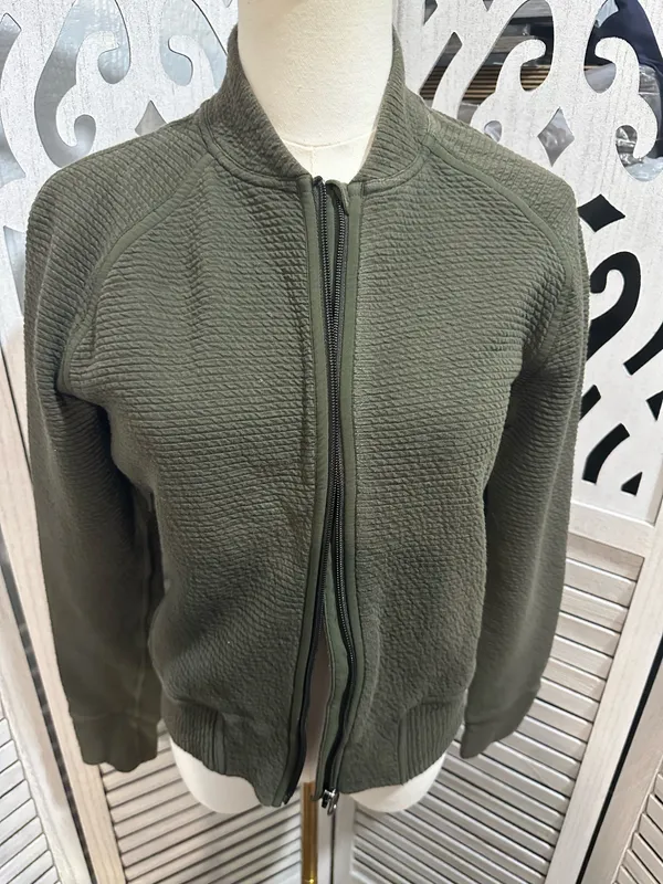 lululemon athletica Olive Quilted Bomber Jacket - Women's size 6 - Image 2