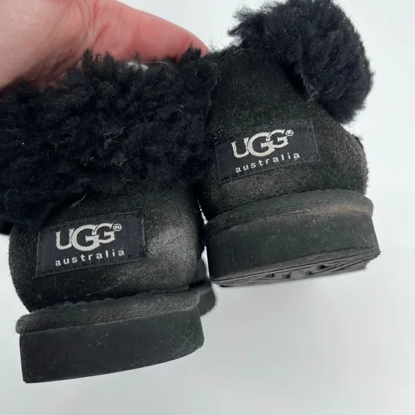 Ugg‎ low boots mini Bailey boots size 7.5 - Image 7
