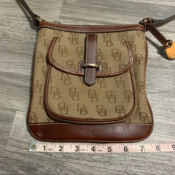 Dooney & Bourke Leather and Canvas Crossbody Signature/Logo Purse - Image 2