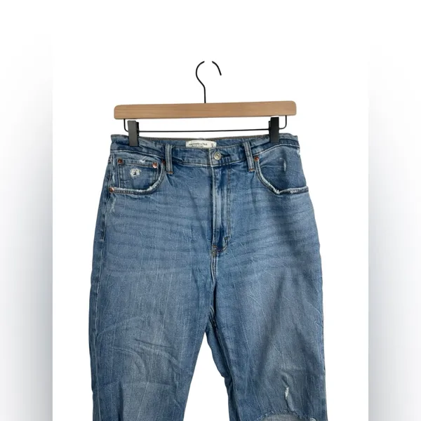 Abercrombie & Fitch Ultra High Rise Ankle Straight Jeans Women’s 29 Distressed - Image 4
