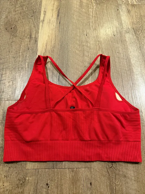 Women’s Best Red Powerless Seamless Sports Bra - Image 4