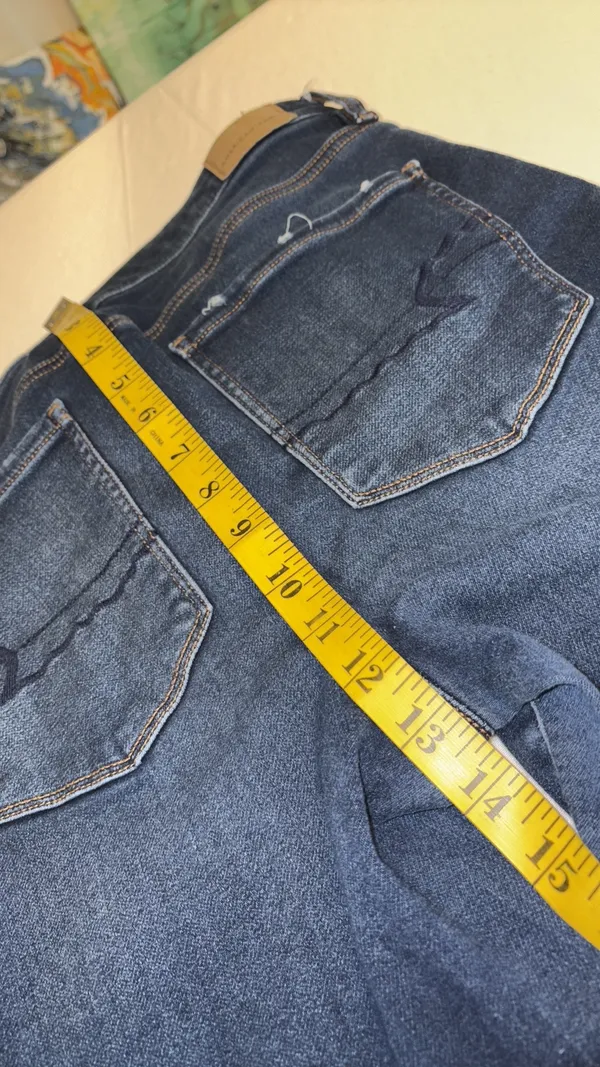 American Eagle jegging jean distressed knees/ankle button/zip pockets Sz 8 short - Image 5