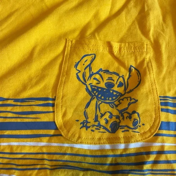 NWT Hawaiian Disney stitch‎ wave pocket yellow tee - Image 4