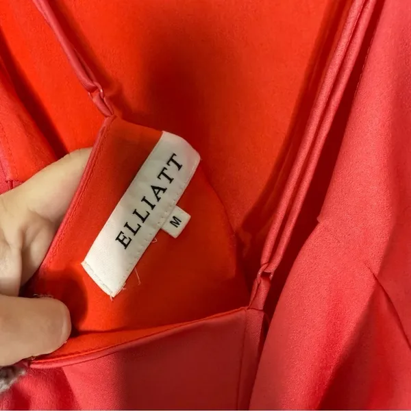 Elliatt Sleeveless Formal Revolve Decades Dress in Melon Red Size Medium Satin - Image 6