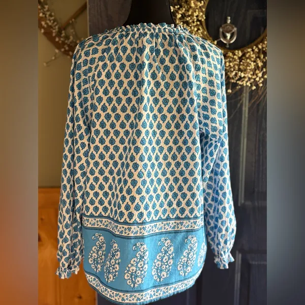J. Crew Blue and White Patterned Blouse Size Small - Image 4