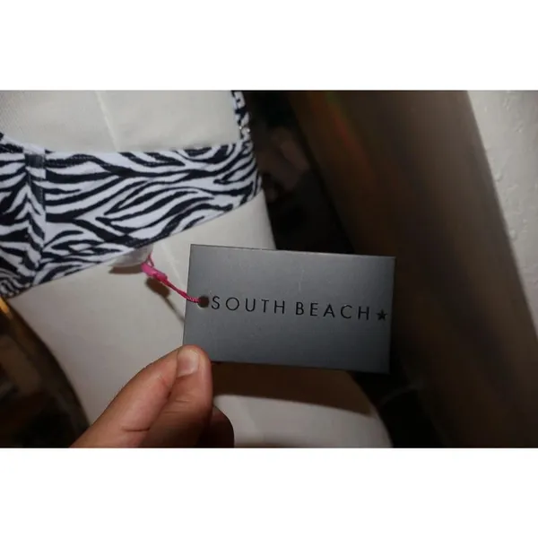 womens Underwire Bikini Top zebra print size 6 - Image 3