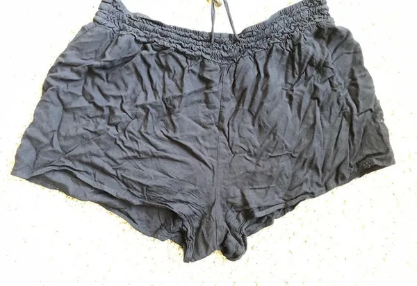 Forever 21 smocked waist tie front shorts Sz L - Image 4