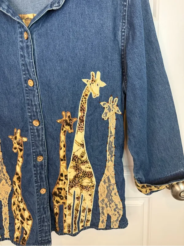 Dressbarn VTG Denim Blouse Top Giraffe Appliques Shirt Beaded Embroidered Med - Image 2