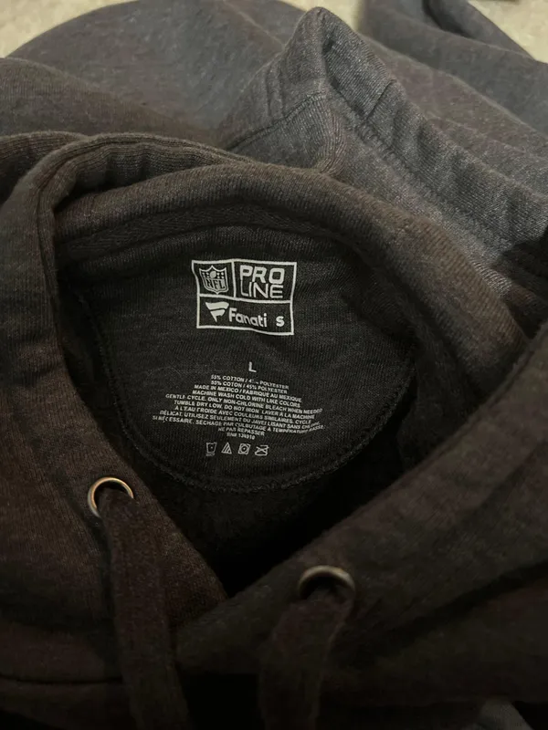 Philadelphia Eagles NFL Sweatshirt - Image 3