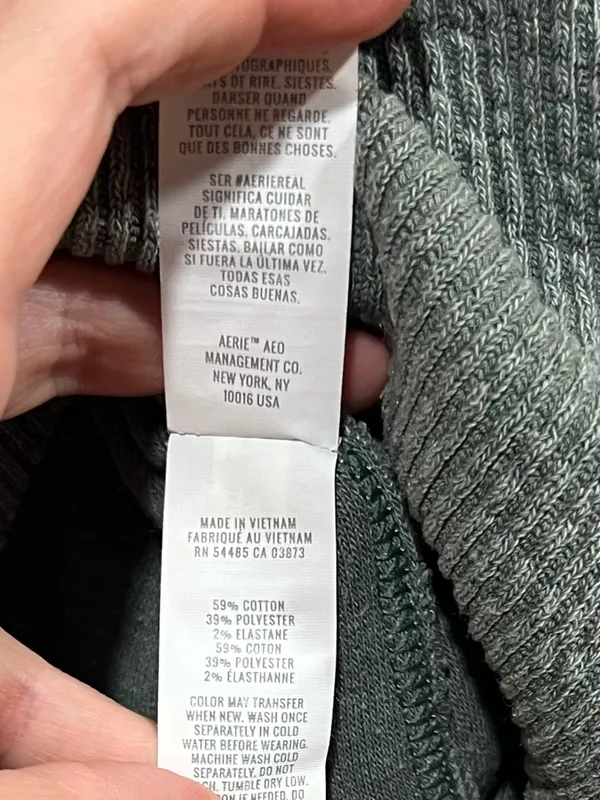 Aerie Sage Green Ribbed Long Sleeve V-Neck Sweater Top Size Medium - Image 5