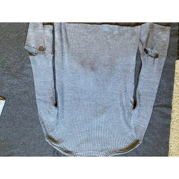 Trendy Gray 2-Piece Knit Set - Oversized Sweater‎ & Mini shorts - XS - Image 6