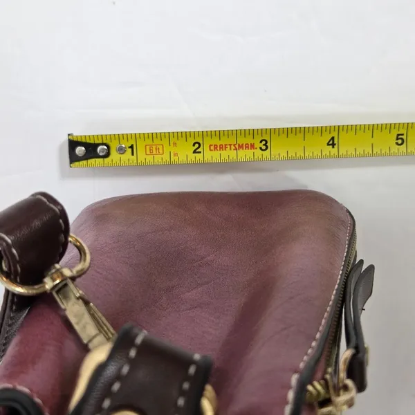 Chic Bumblebee Faux‎ Leather Handbag / Crossbody - Image 11