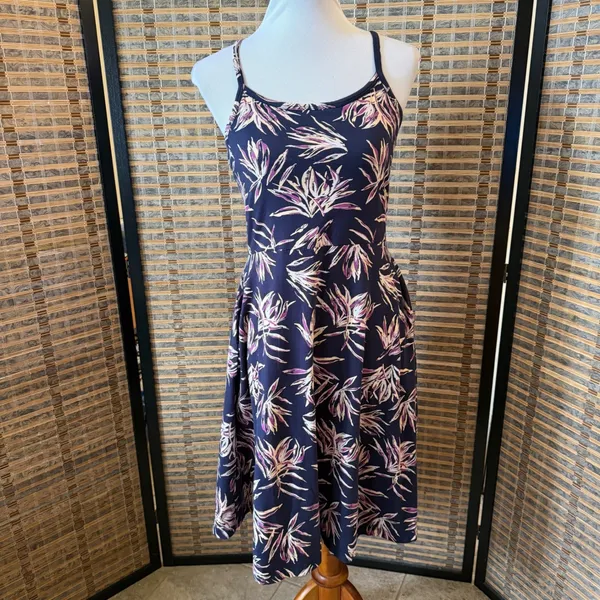 Pact Organic Cotton Fit & Flare Strappy Midi Dress – Tropical Botanical Print - Image 3