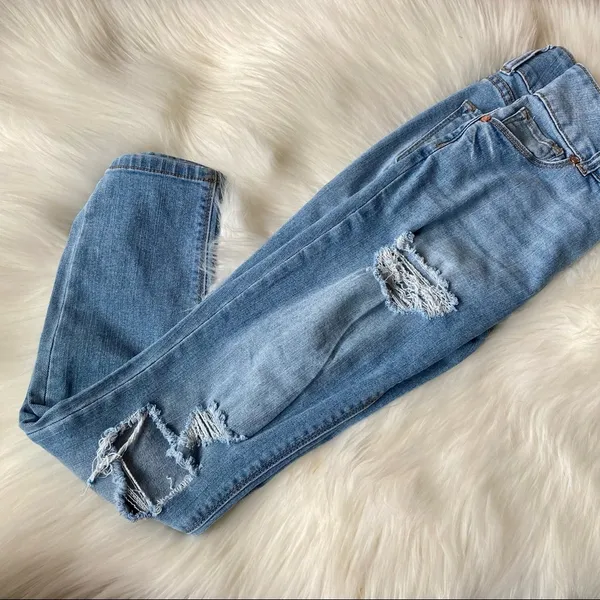 Refuge Charlotte Russe Distressed Blue Jeans - Image 3