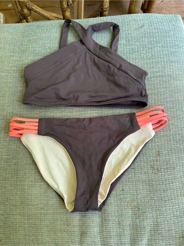 NWOT L*Space Low Down high neck bikini set grey small - Image 2