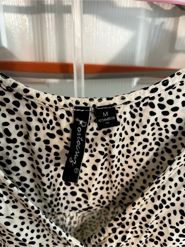 Sleeveless V-Neck Cream/Black Speckled High-Low Dress - Image 3