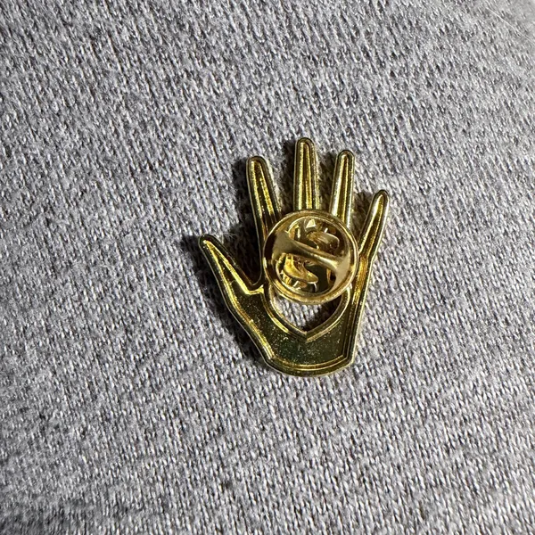 Gold Tone Hand pin label Heart brooch - Image 3