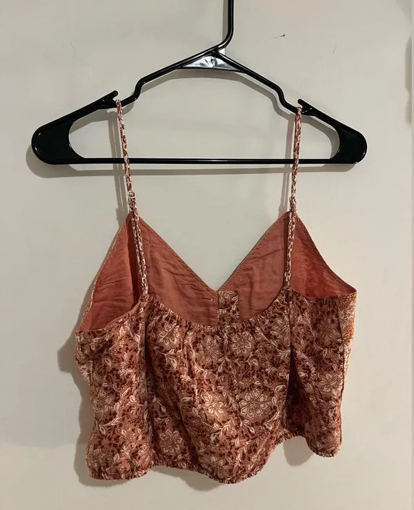 American Eagle Pink and Red Woven Cropped Top with Multi Floral Print - Image 2