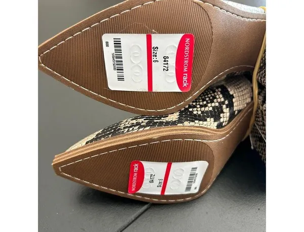 STEVE MADDEN Western Cedar Bootie In Natural Snake Print Size 6 Pointed - Image 7